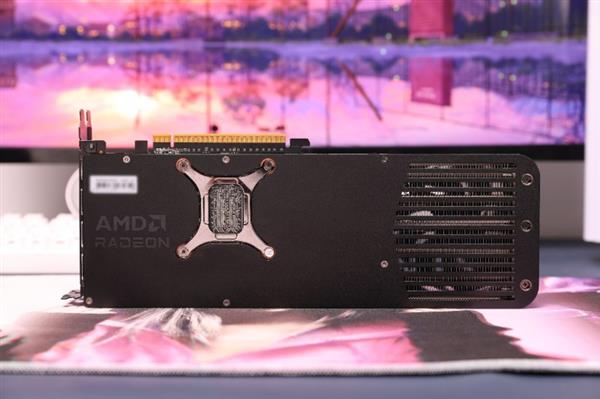 RX 9070XT游荡者打造4K电竞主机pg电子免费模拟器小钢炮终极形态!撼讯(图7) RX 9070XT游荡者打造4K电竞主机pg电子免费模拟器小钢炮终极形态!撼讯(图7)