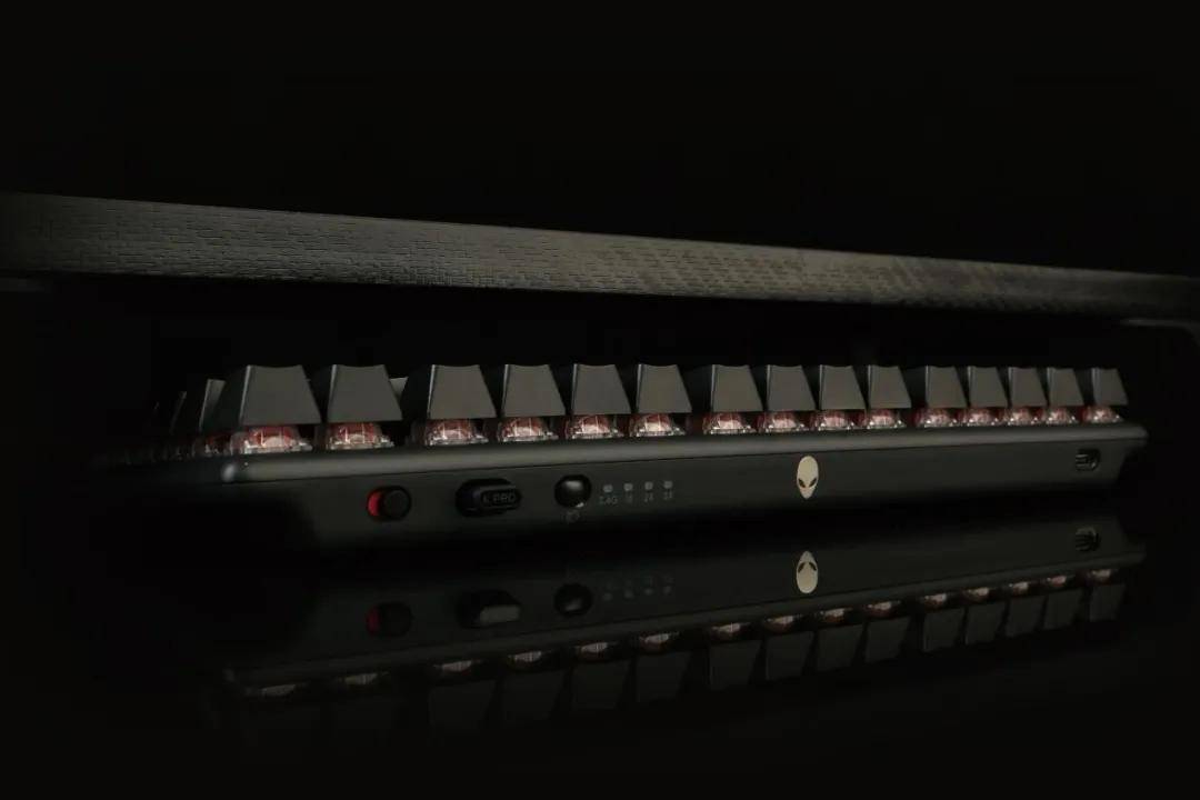 nware 外星人 Pro无线游戏外设套装pg电子免费模拟器为职业电竞而生｜Alie(图7)